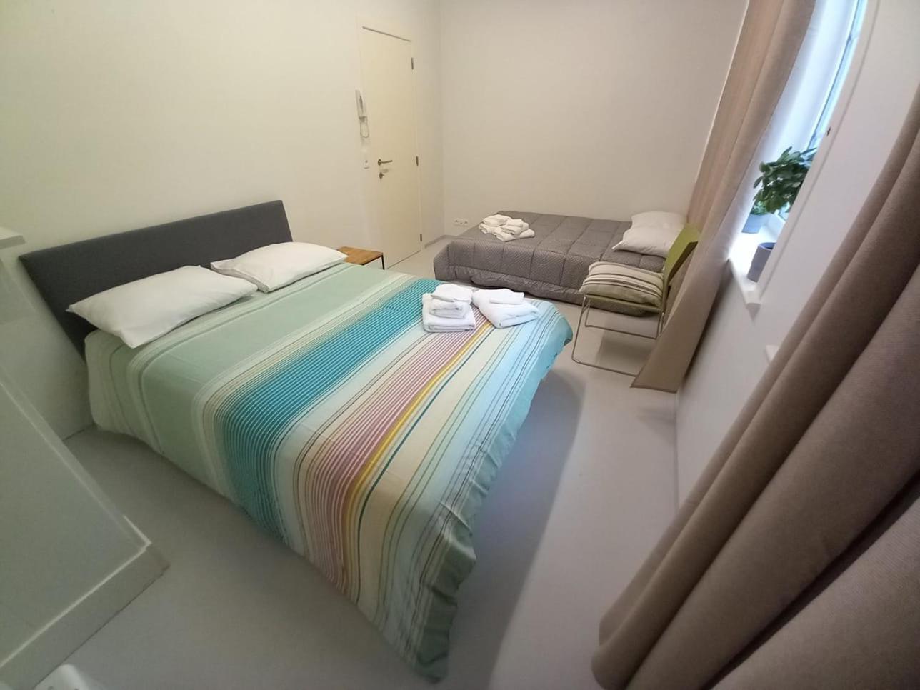 Bed and Breakfast Chez Jean-Claude Wavre Esterno foto